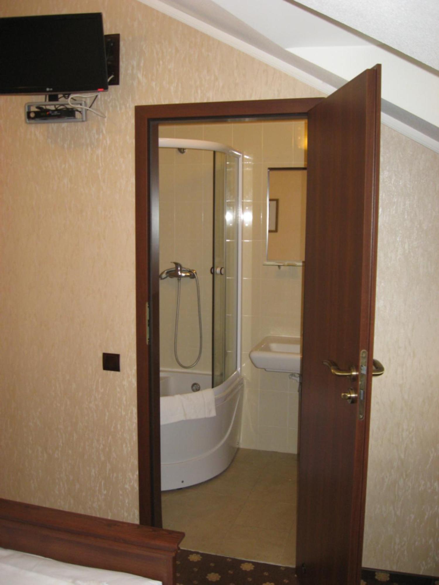 Shato Paradis Hotel Irpin Bilik gambar